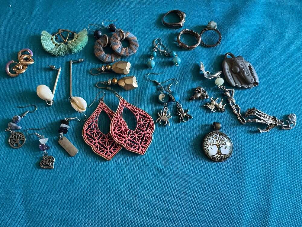 Lot Of Misc Rings Earrings Pendant Charm Pieces
